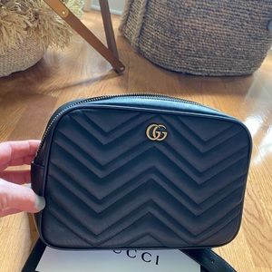 Gucci Marmont  Fanny pack
